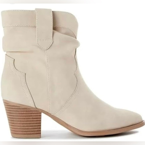 Time and Tru Shoes - Time and Tru Western Slouch Womens Boots size 6 Brown White